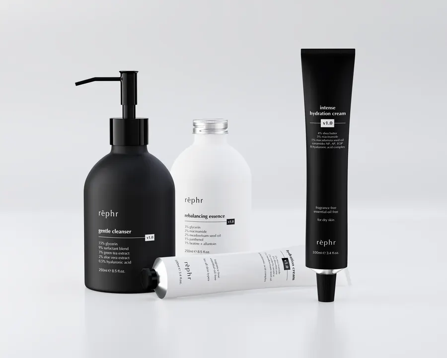 Public Fiverr portfolio render showing black and white bottles